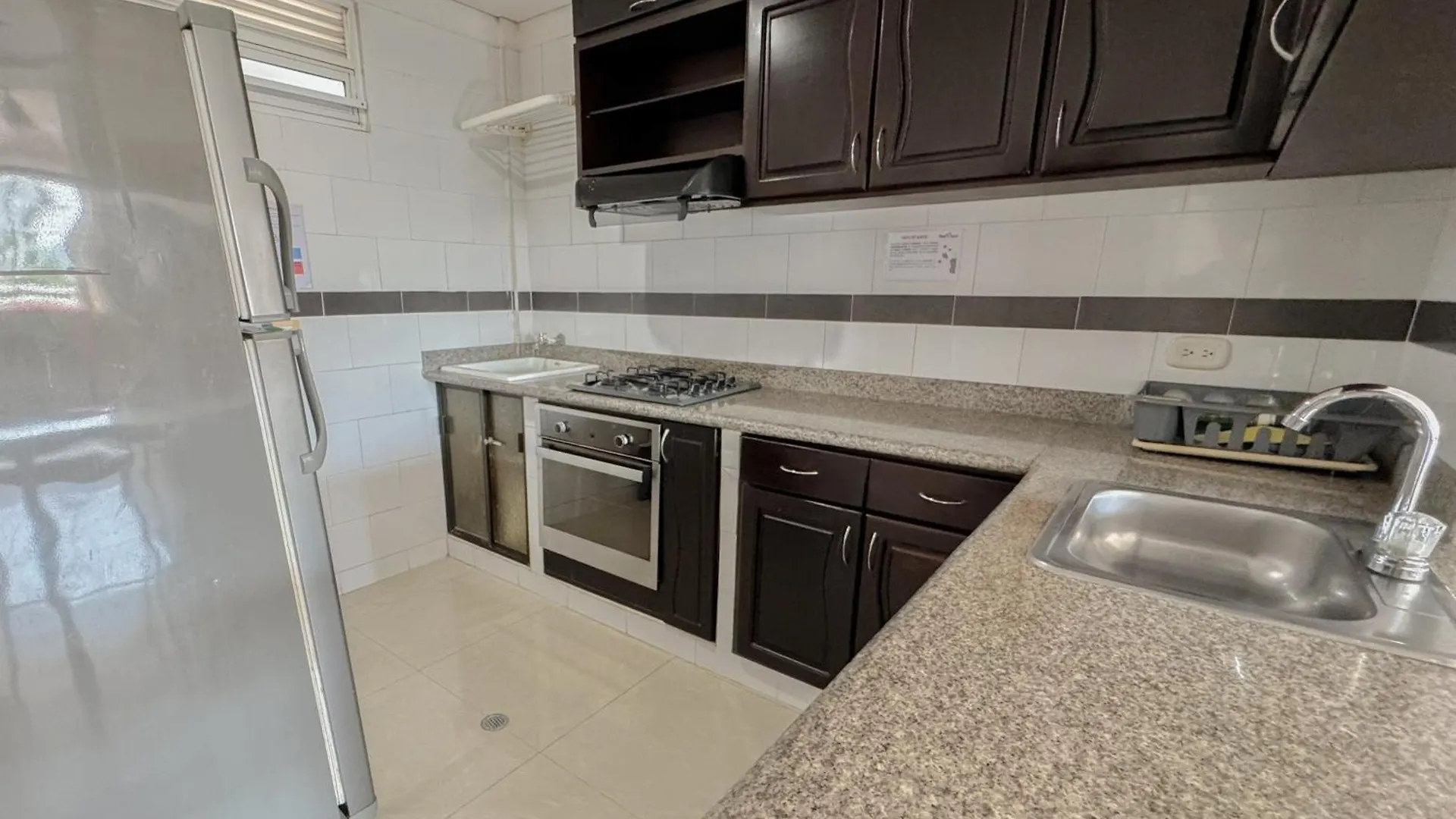 Apartamentos Brisa Rodadero Con Piscina - By Bedviajes Santa Marta  Colombia