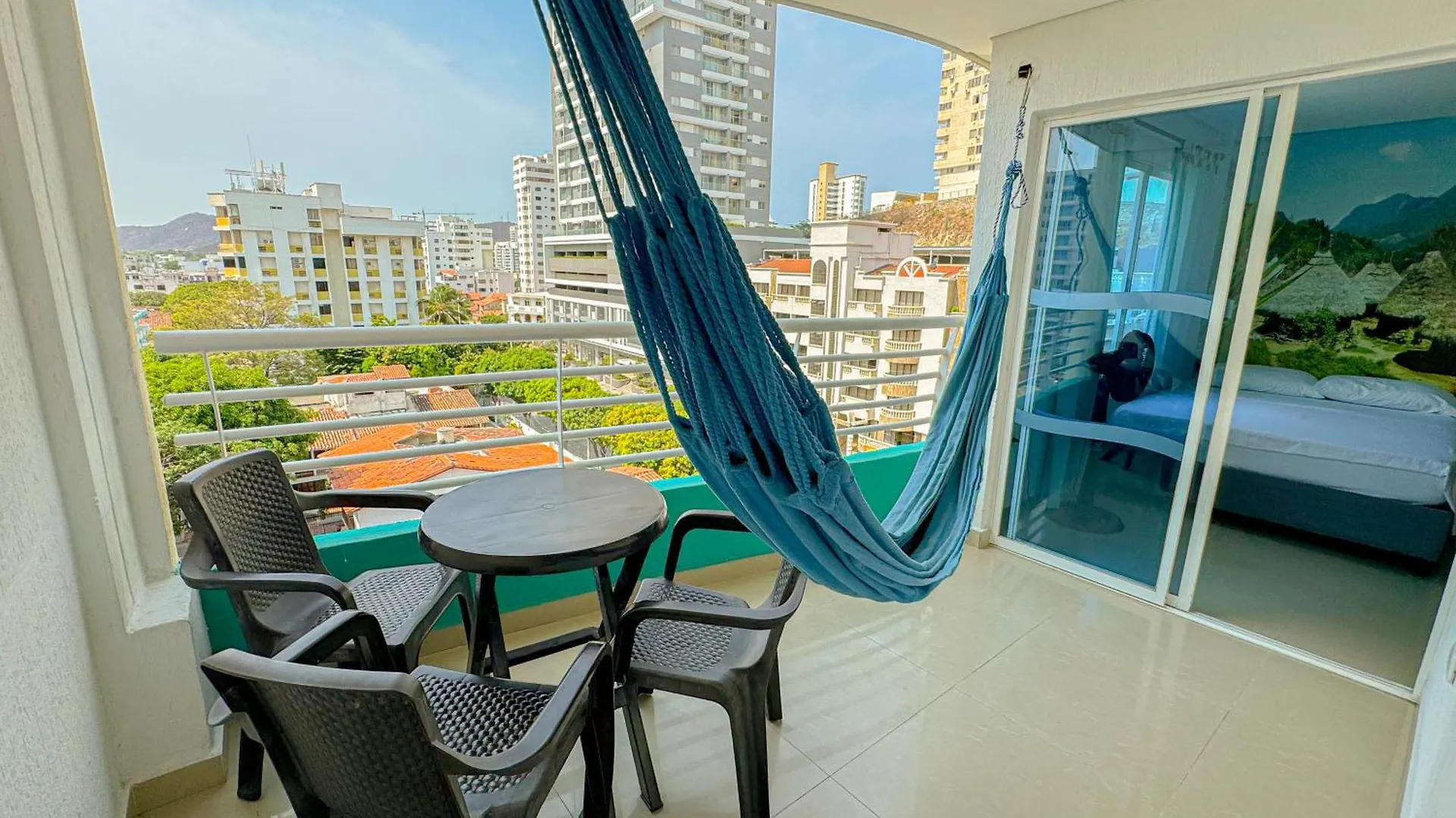 Apartamentos Brisa Rodadero Con Piscina - By Bedviajes Santa Marta  Colombia
